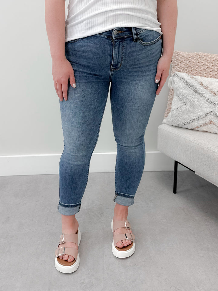Kiara Mid Rise Jeans by Judy Blue