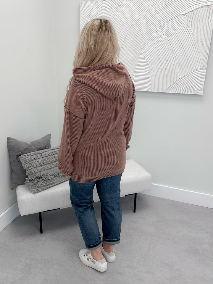 Woodland Ribbed Hoodie in Rootbeer