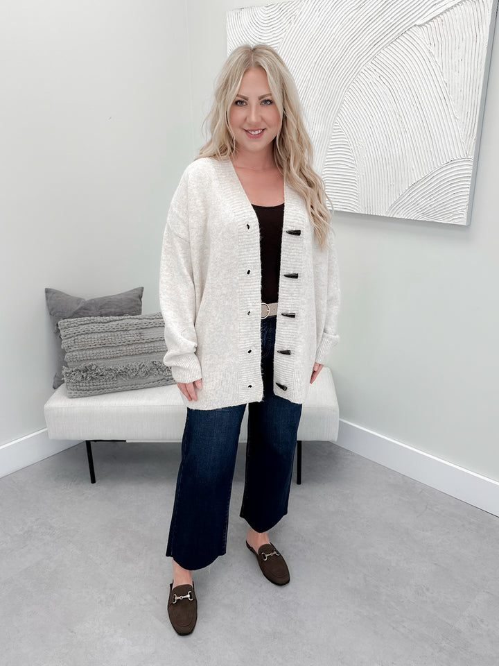 Hunter Cardi in Ecru