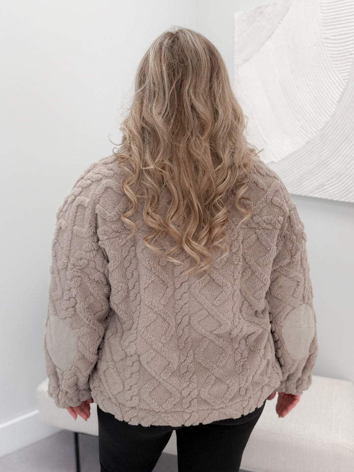 Teddy Pullover in Desert Taupe