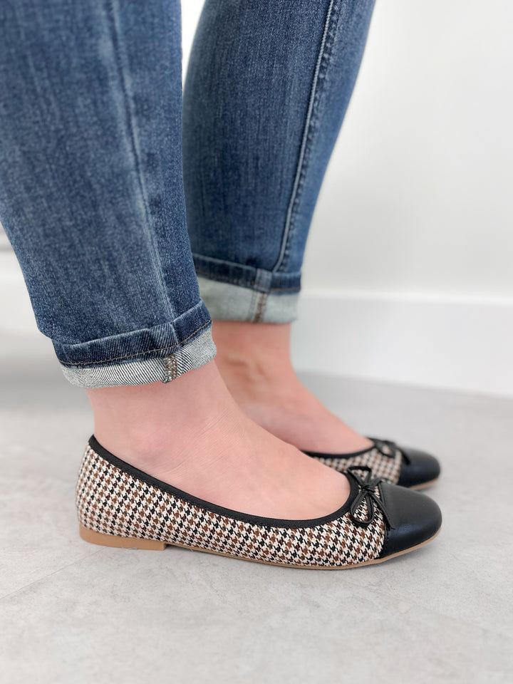 Haven Houndstooth Flats
