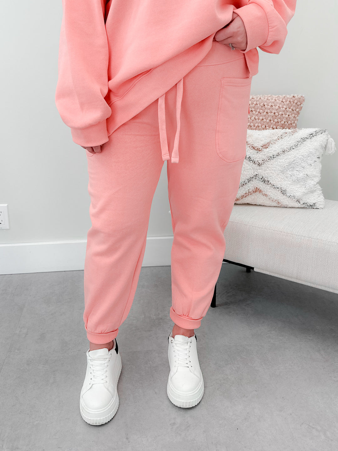 Monroe Joggers in Guava