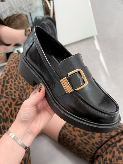 Carbo Loafers in Black