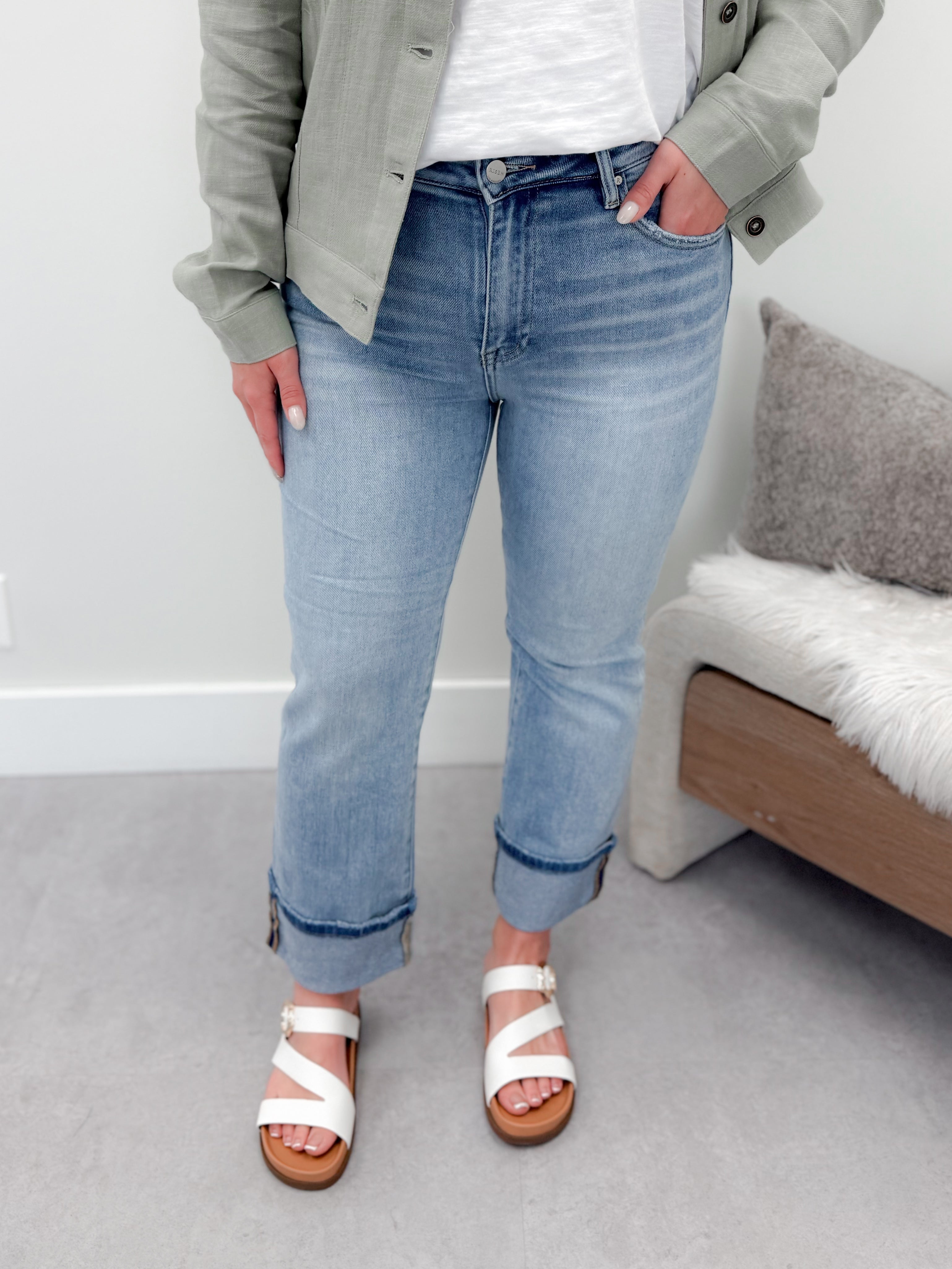 Charlie Ankle Straight Cuff Jeans in Light Wash by Risen