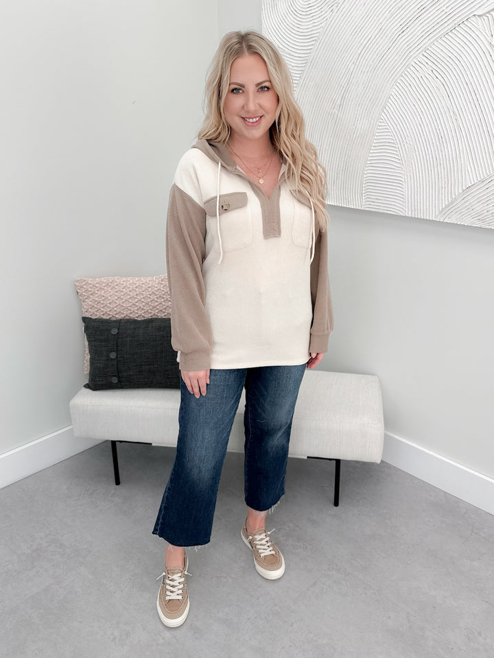 Colbie Hoodie in Mocha