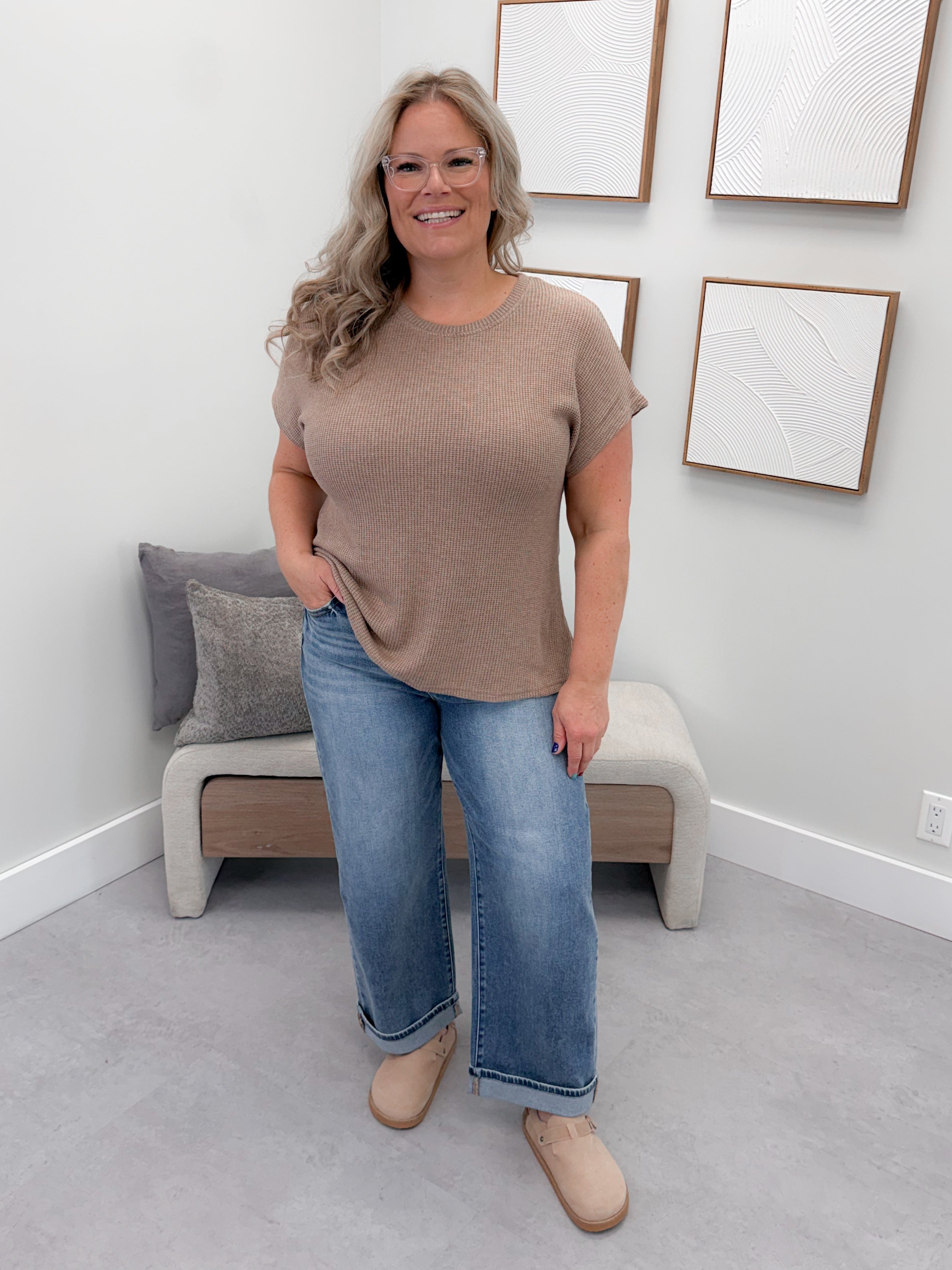 Louis Waffle Tee in Mocha