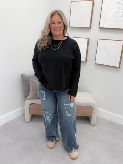 Nelly Pullover in Black