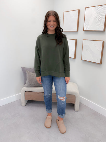 Willow Scuba Pullover in Olive