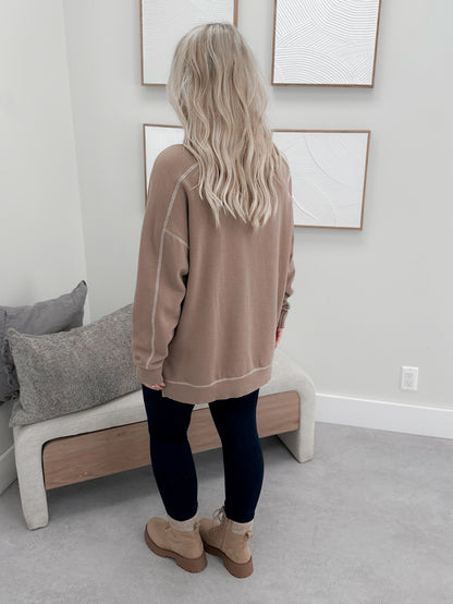 Maddy Pullover in Taupe