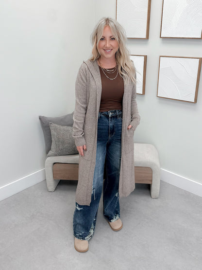 Outlaw Cardigan in Mocha