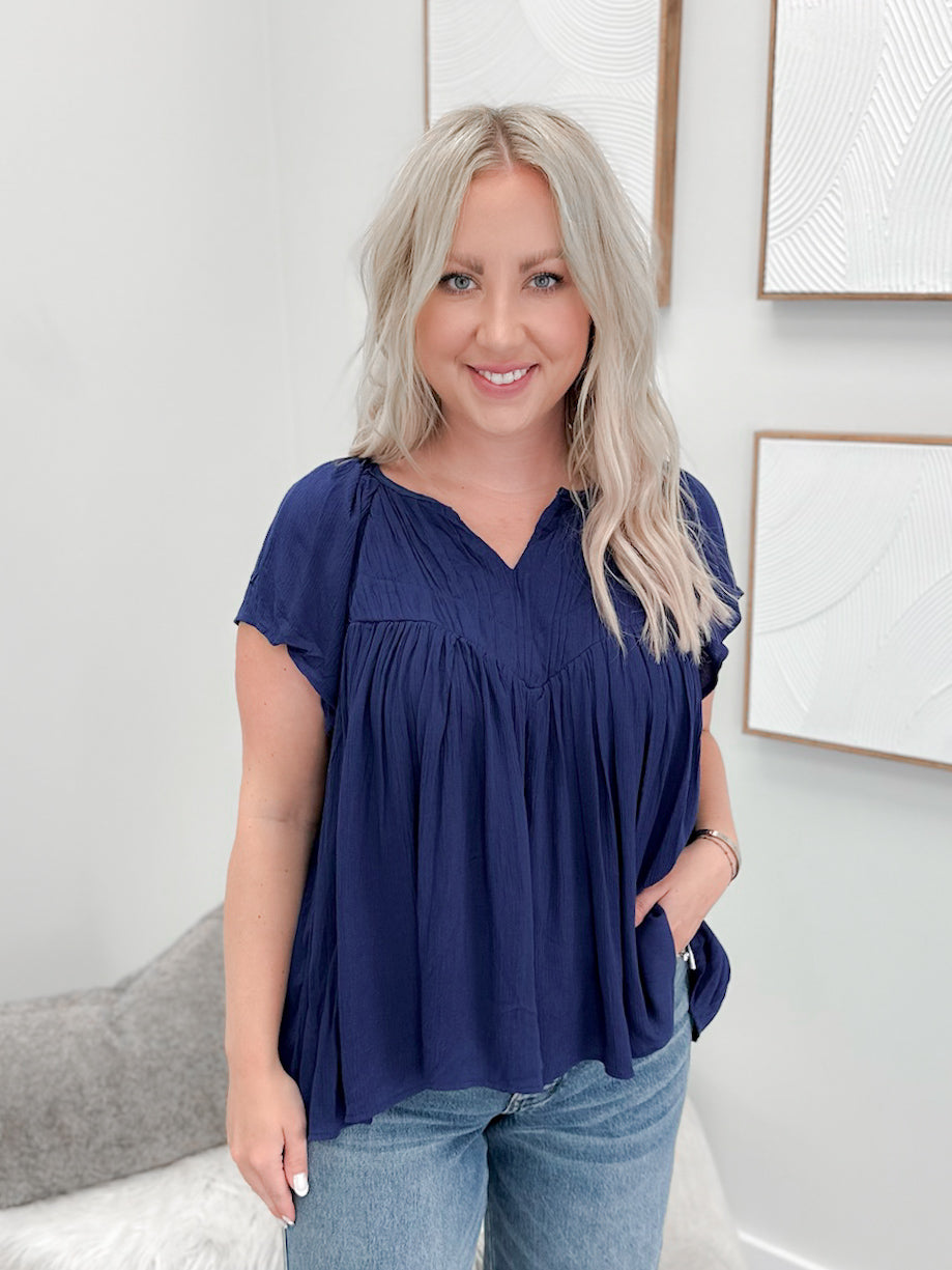 Wander Top in Navy