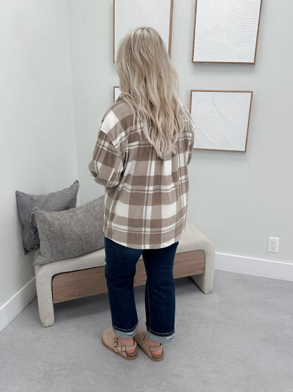 Hazy Fleece Shacket in Ivory Taupe