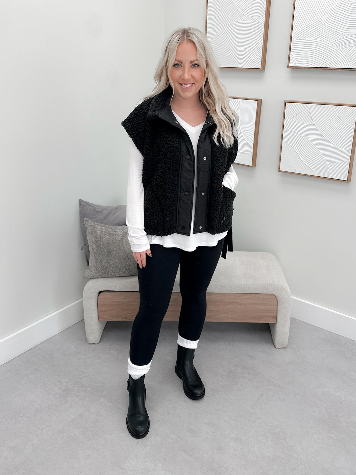 Colter Fleece Vest in Black