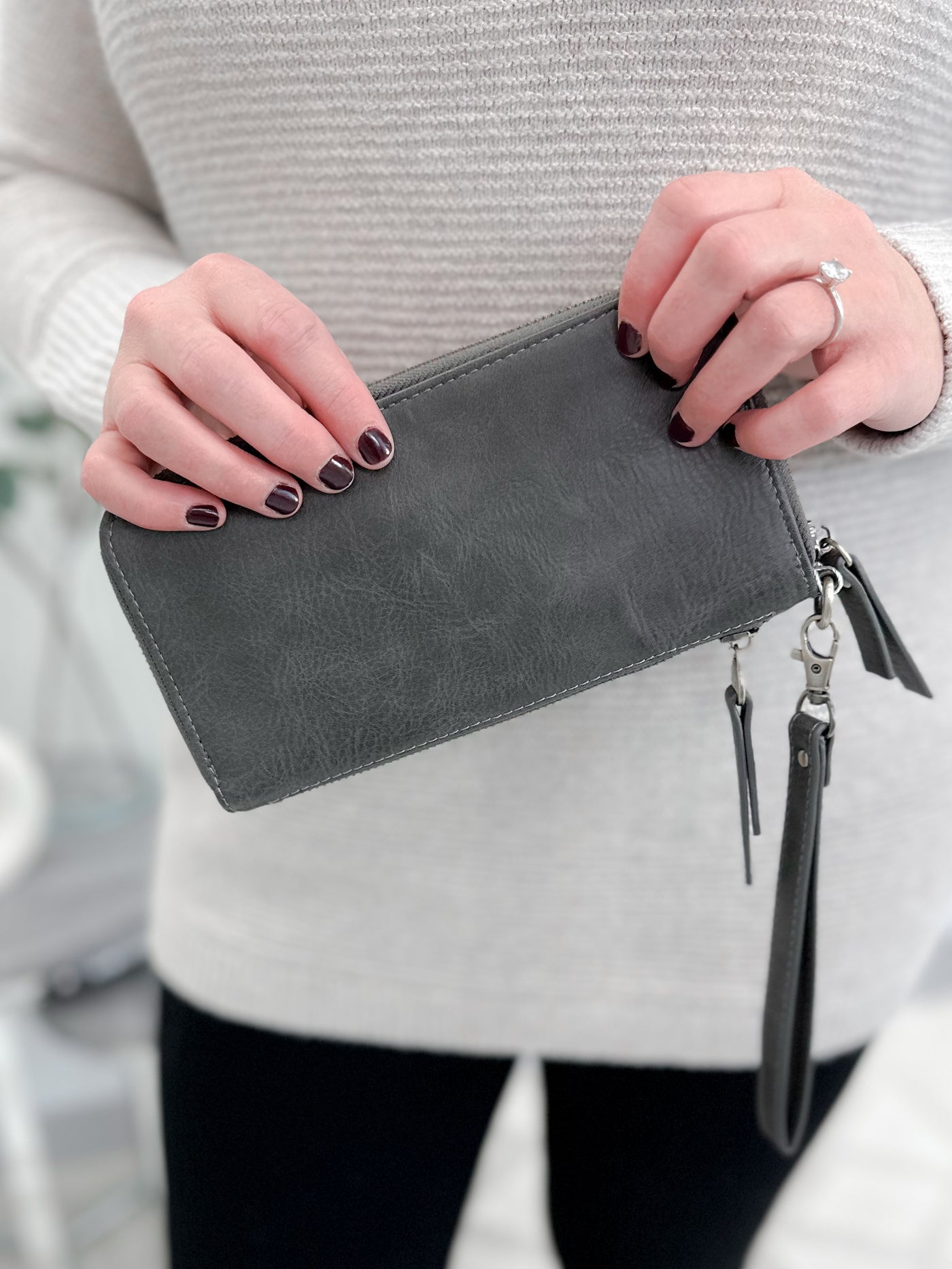 Hannah Wallet in Charcoal