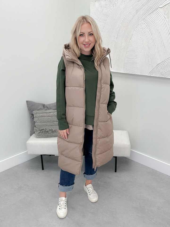 Aspen Puffer Vest in Taupe