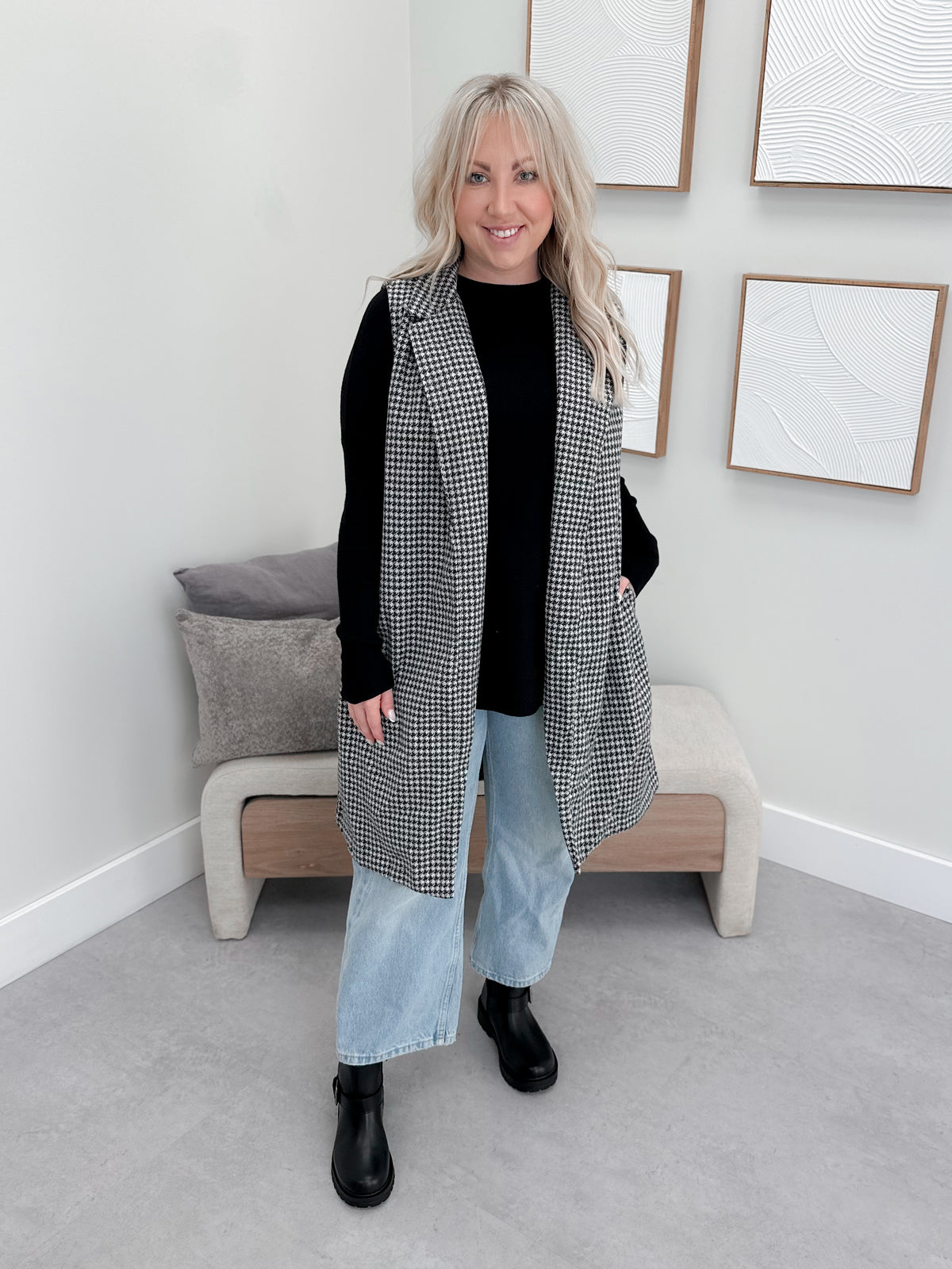 Dansey Longline Vest in Grey Houndstooth