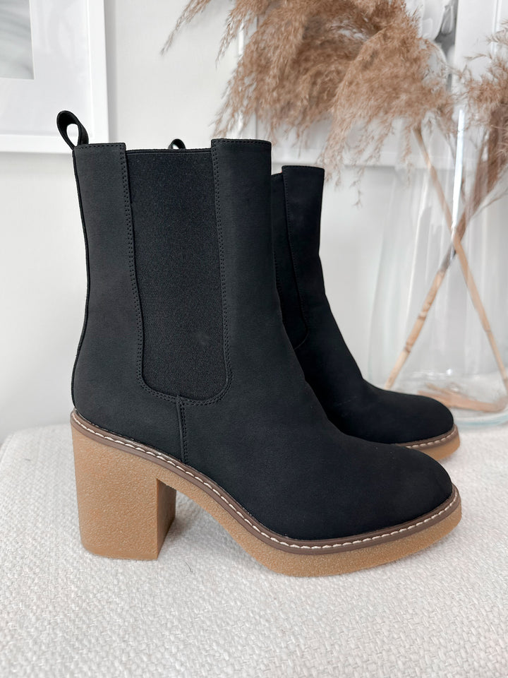 Shidan Boot in Black