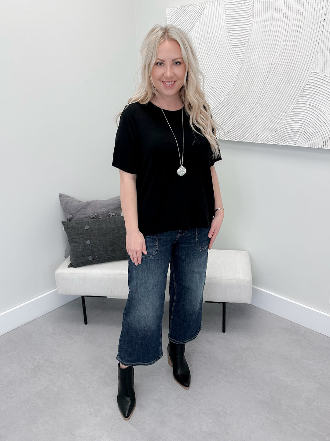 Dakota Pocket Tee in Black