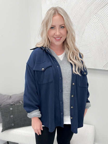 Janny Shacket in Navy