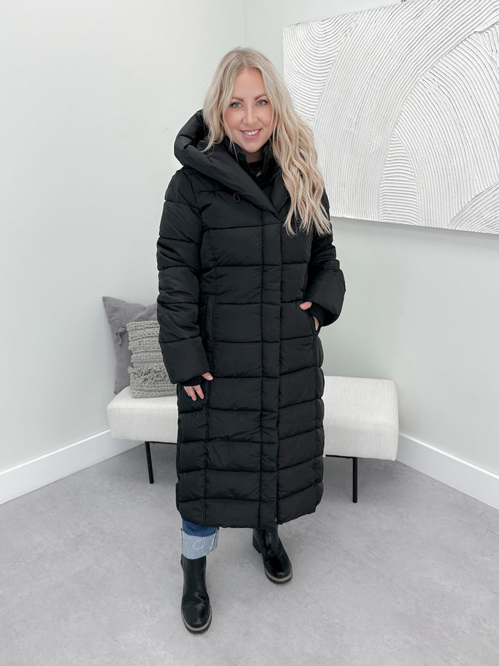 Banff Maxi Parka in Black