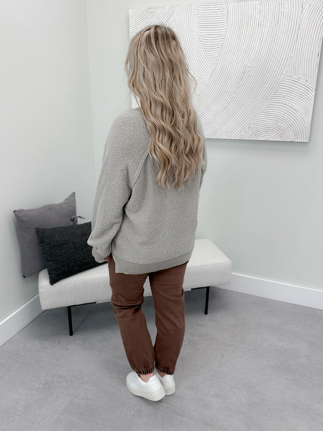 Brielle Pullover in Taupe