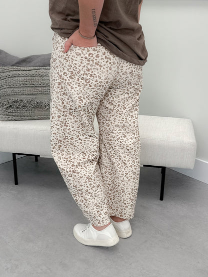 Vivienne Barrel Leg Jeans in Leopard Cream - Small