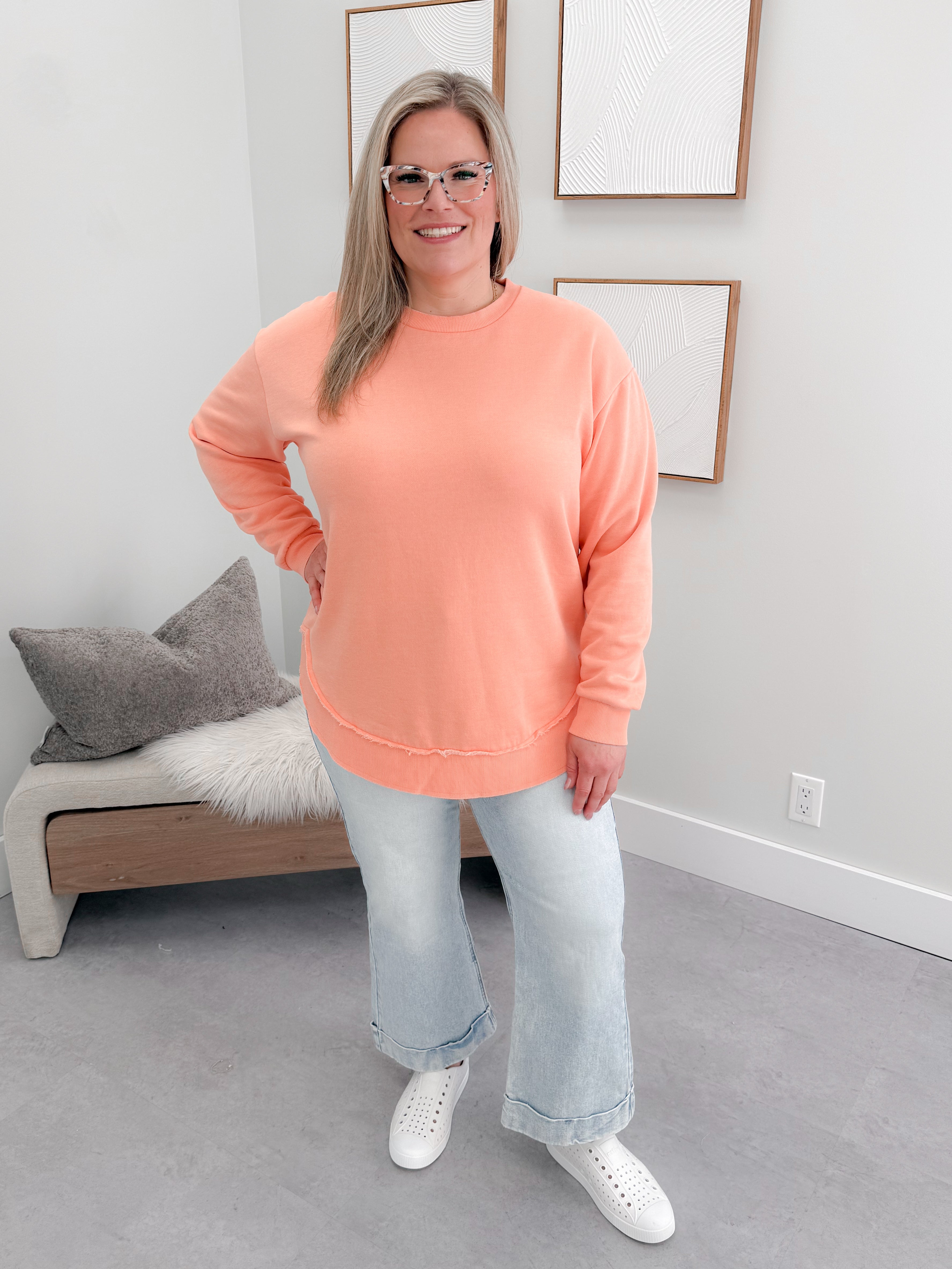 Banks Pullover in Vintage Peach