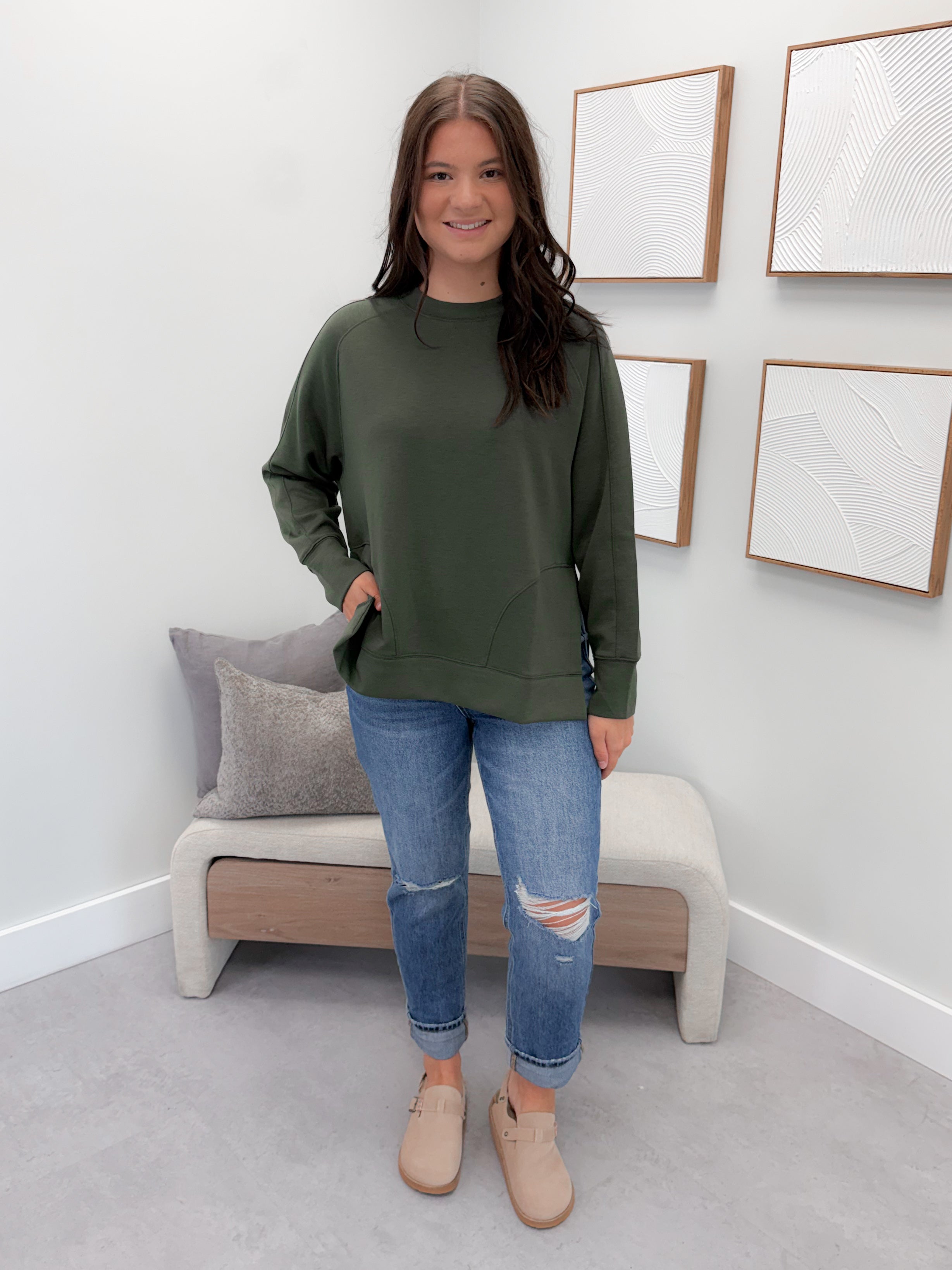 Willow Scuba Pullover in Olive