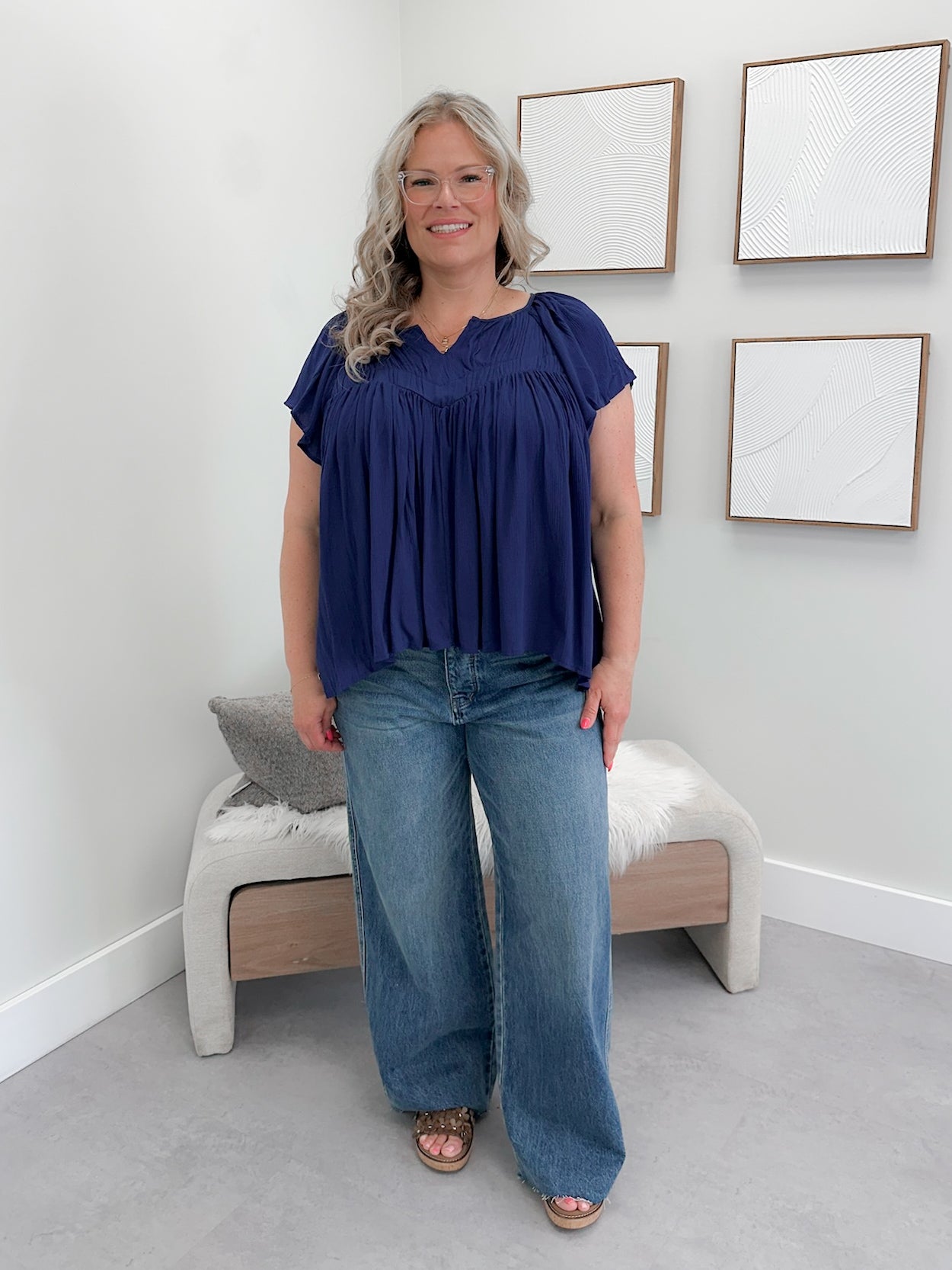 Wander Top in Navy