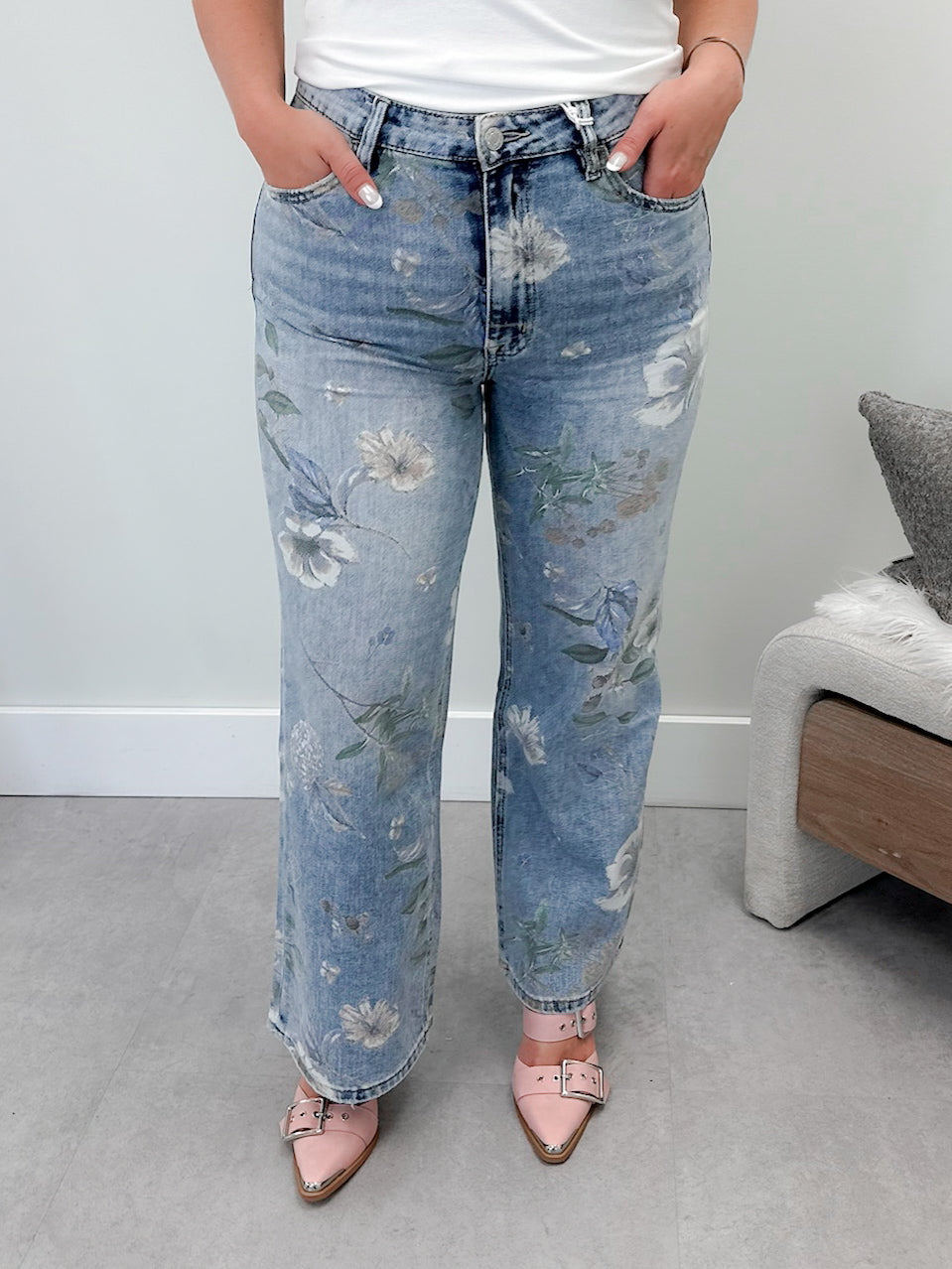 Isabelle Vintage Flare Jeans in Washed Floral
