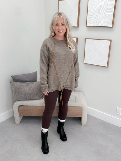 Dessen Sweater in Brown