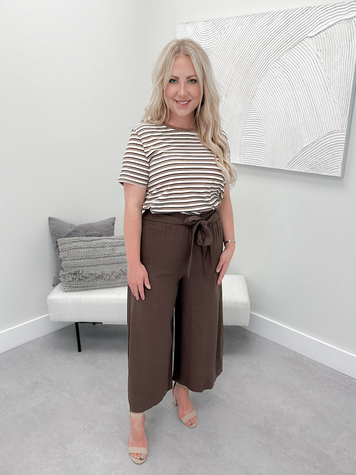 Chill Cropped Pants in Brown