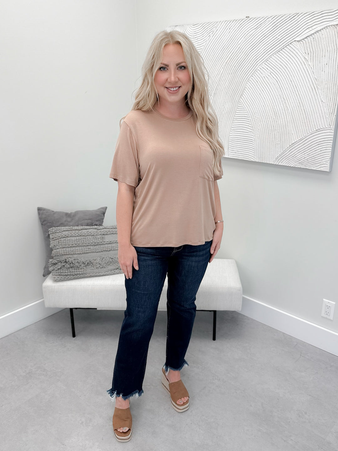 Evan Pocket Tee in Taupe