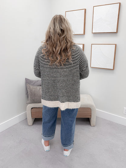 Dixen Cardigan in Black Stripe
