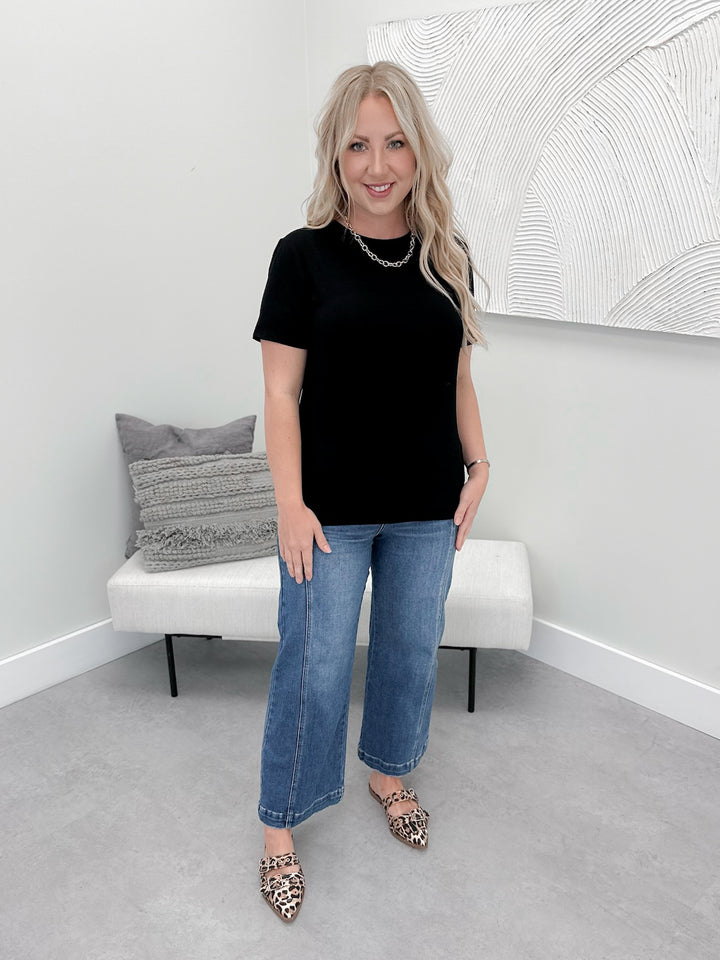 Riley Tee in Black