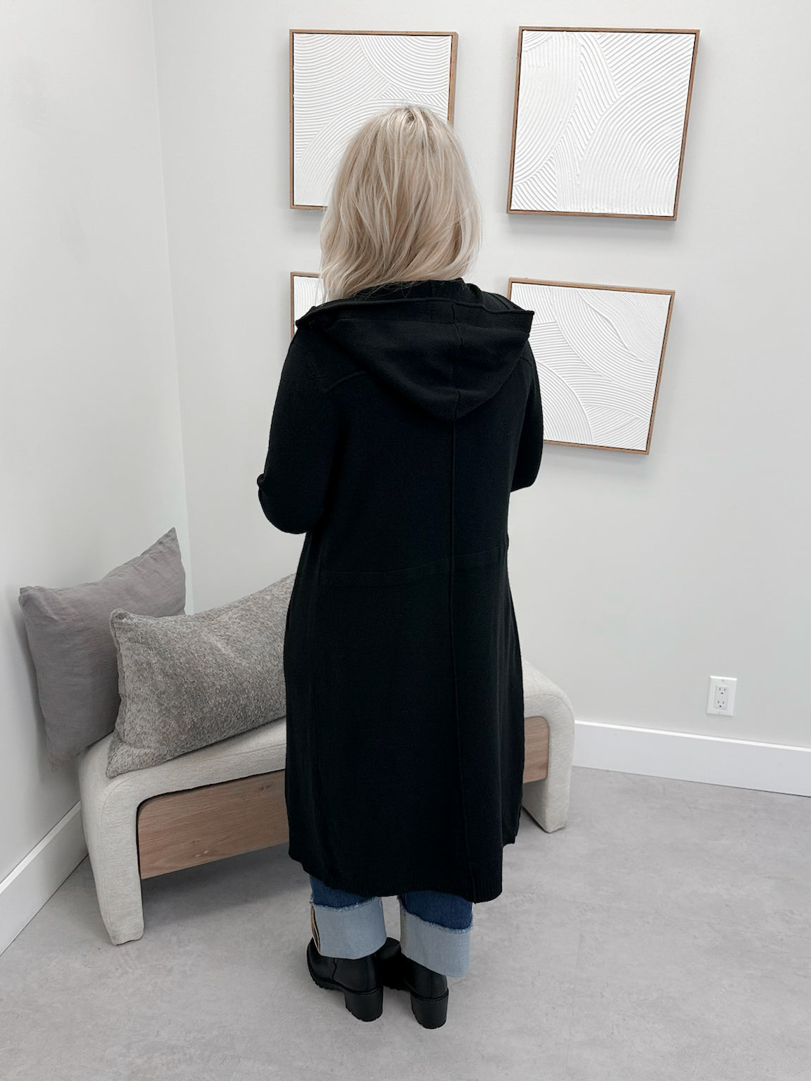 Outlaw Cardigan in Black