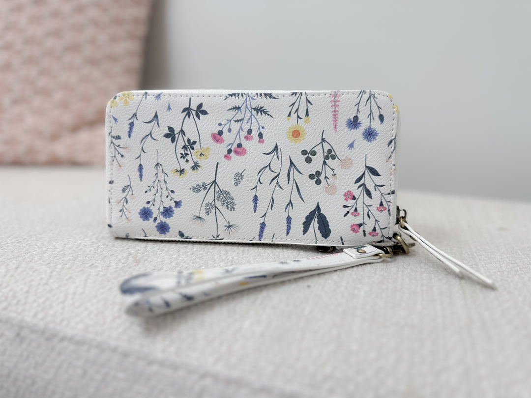 Molly Zip Around Wallet in Floral