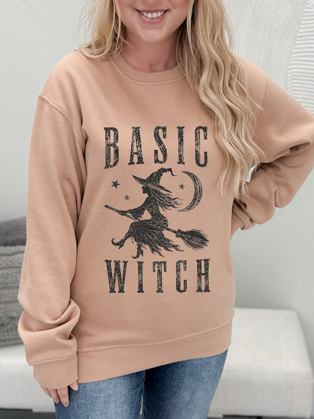 Basic Witch Graphix Pullover