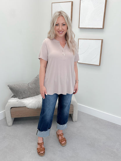 Dana Tee in Pearl