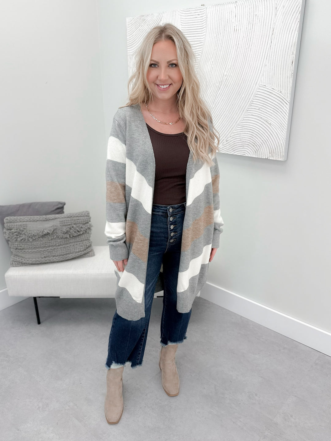 Gina Chevron Cardi in Grey