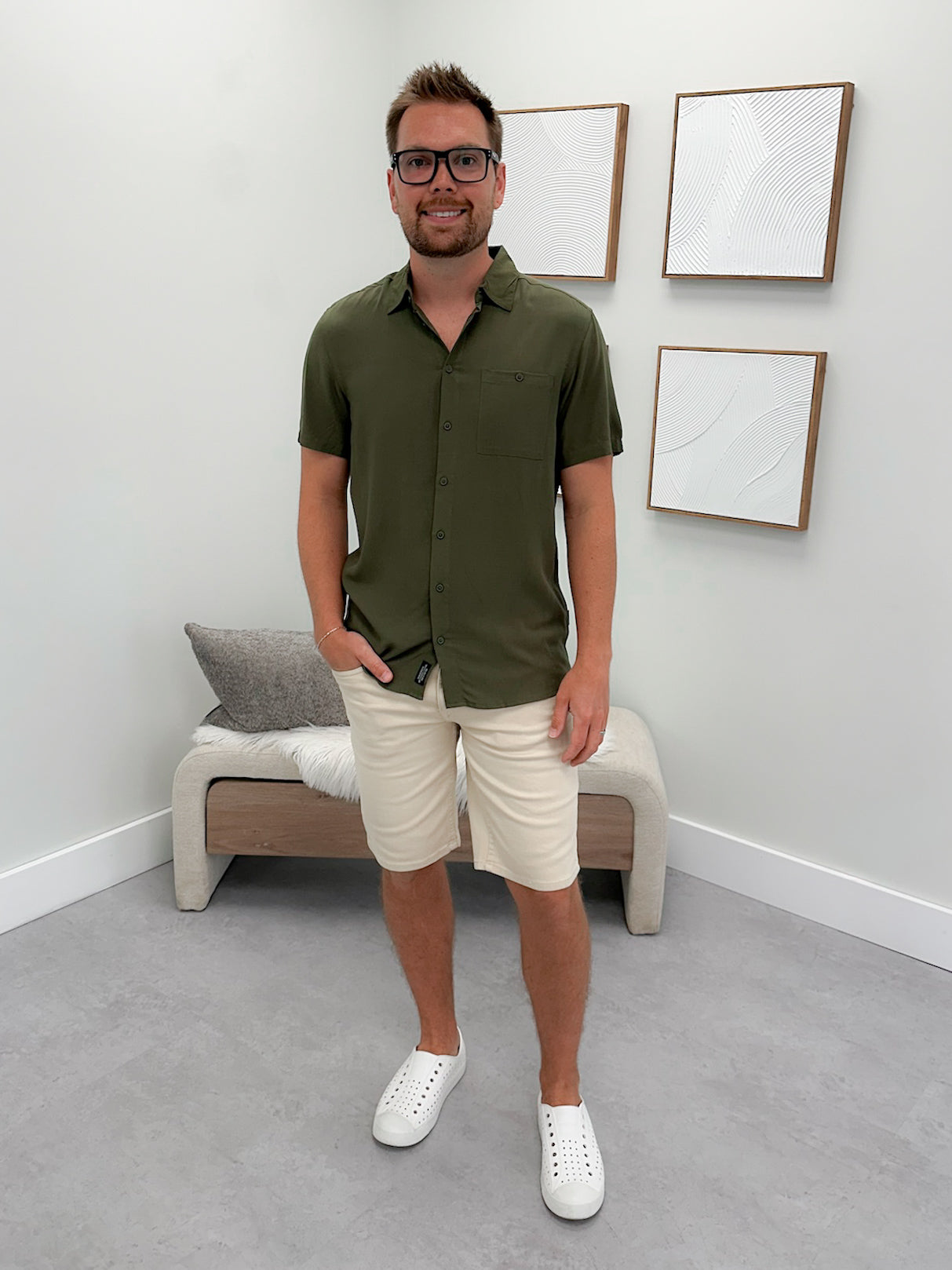 Mens Hunter Button Up in Army