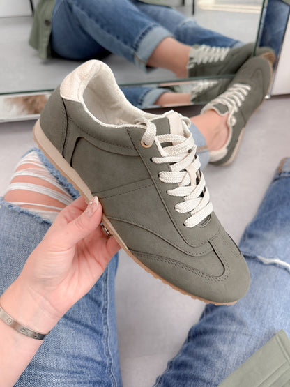 Yadira Sneaker in Khaki Green