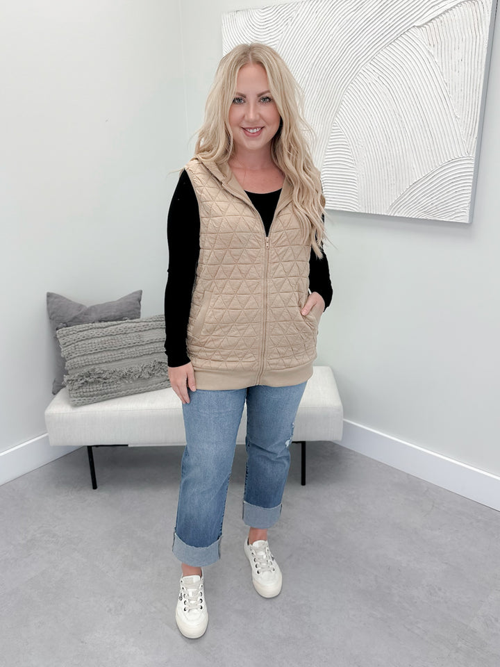 Jessa Quilted Vest in Taupe
