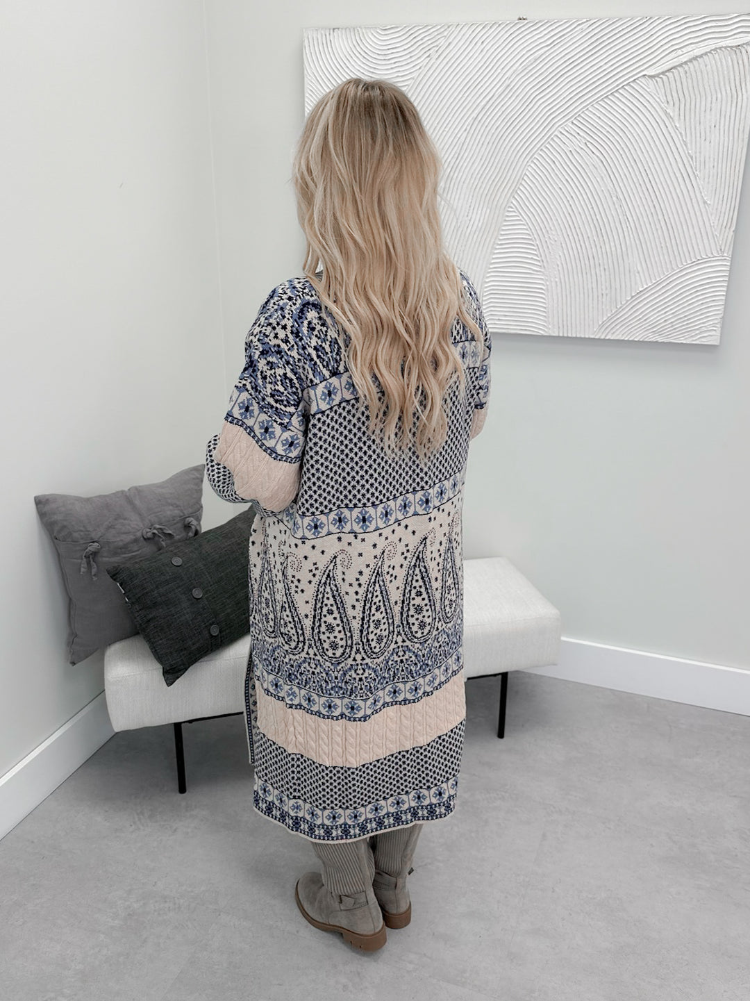 Casa Coatigan in Navy