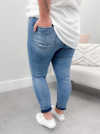 Chloe High Rise Jeans by Vervet