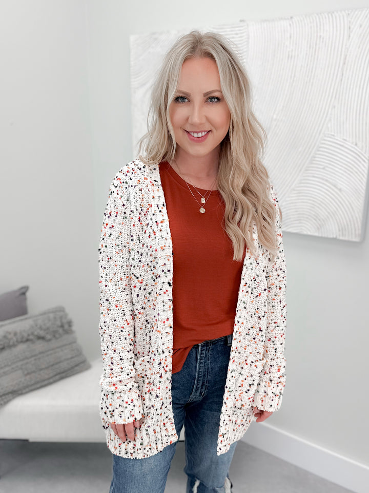 Pheobe Popcorn Cardigan in Ivory