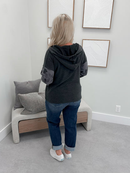 Losette Hoodie in Charcoal