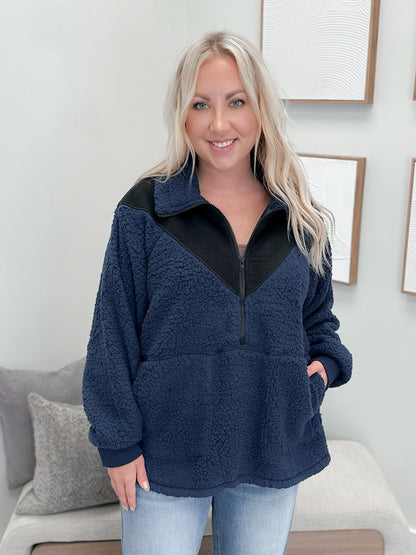 Polaris Quarter Zip in Navy
