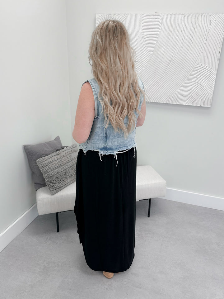 Pari Skirt in Black