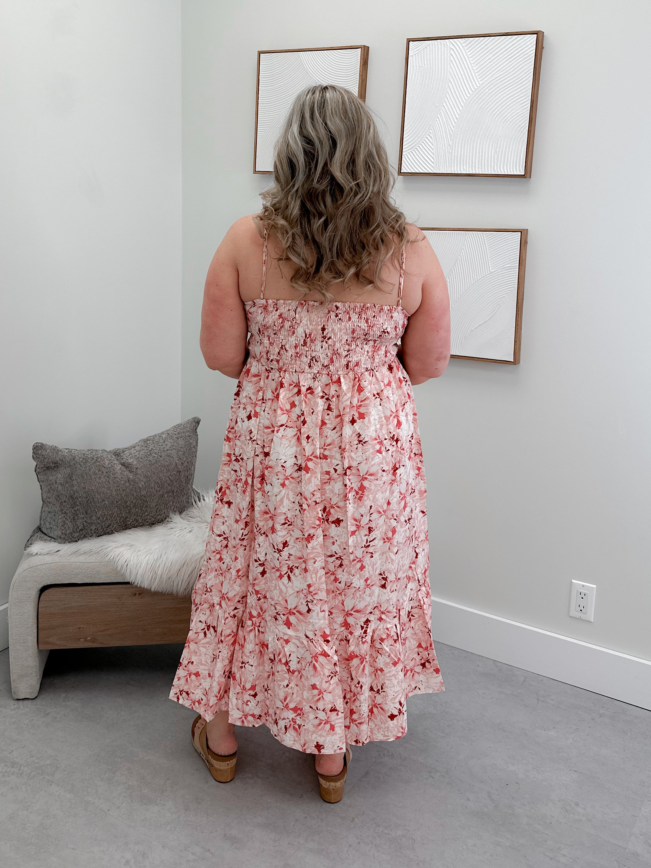 Sonata Dress in Rose Floral (Curvy Only)